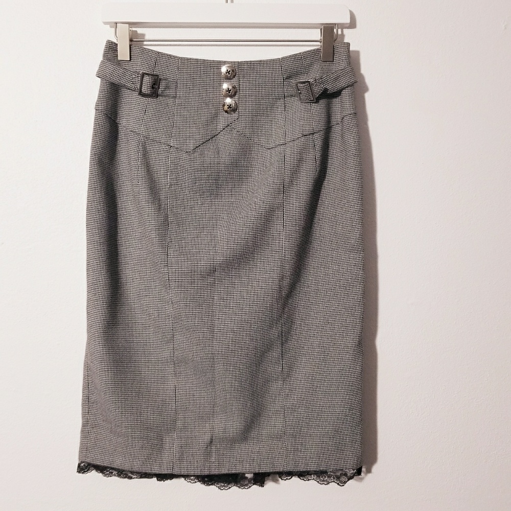 Classy Office Chic Sharagano Pencil Skirt with Lace Trim - Size 4